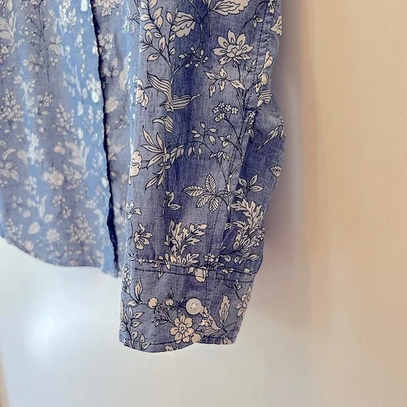 OLD NAVY FLORAL CHAMBRAY BLUE SHIRT - Picture 4 of 7